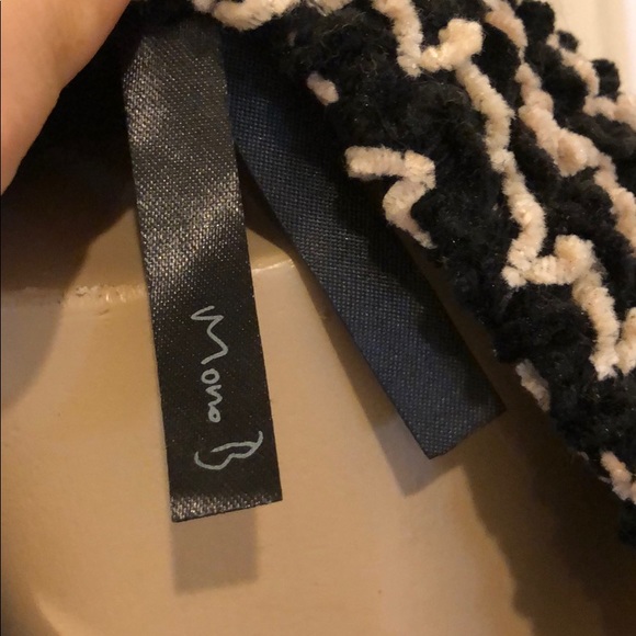 Black and white Shaw - Picture 5 of 6